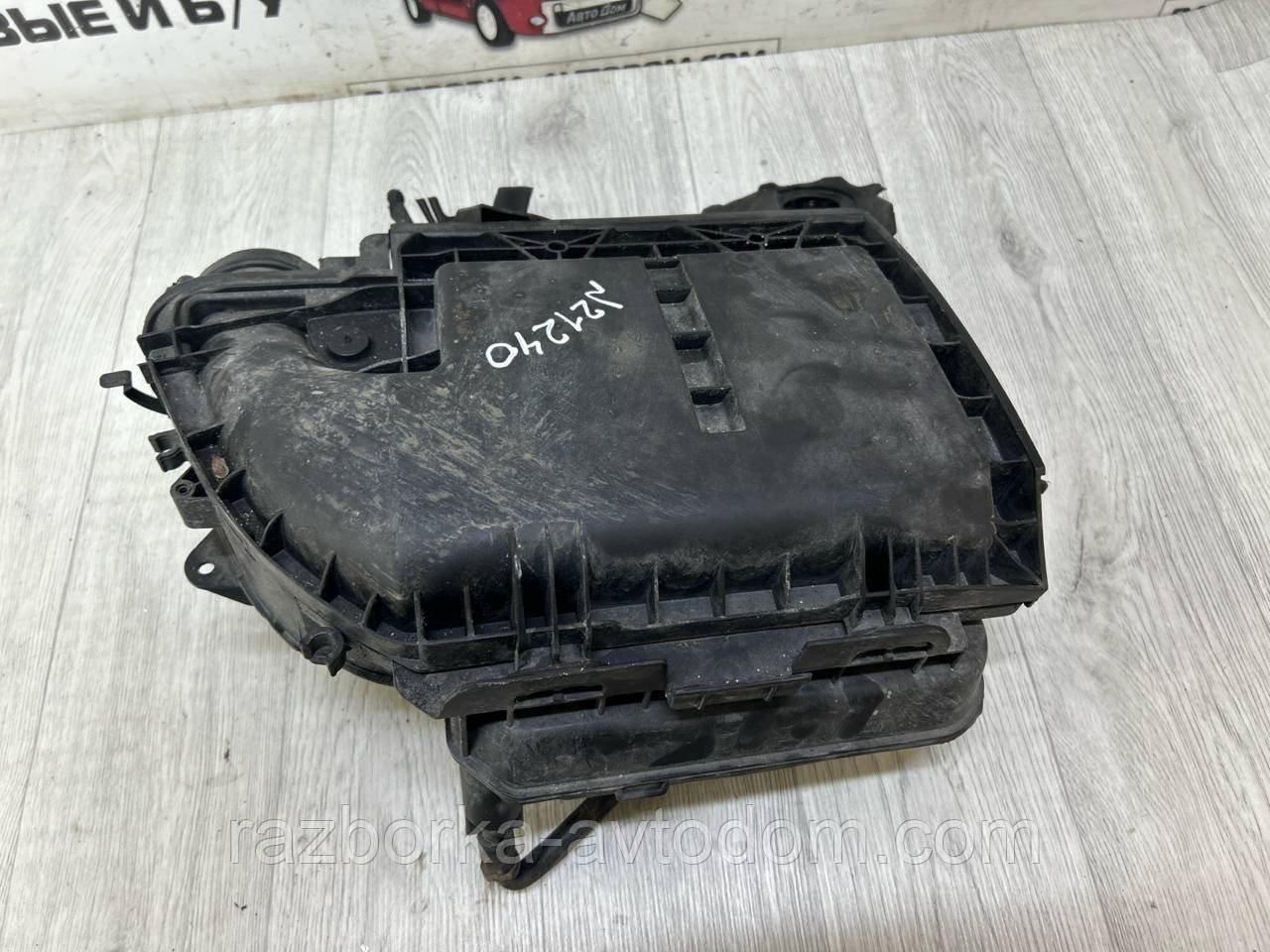 Корпус повітряного фільтра 1.4 HDi (8HR), 1.6 HDi (9H06) Peugeot 308 (07-), 308, 508, 508, Citroen C4 OE:967306108 Дефект фото 2