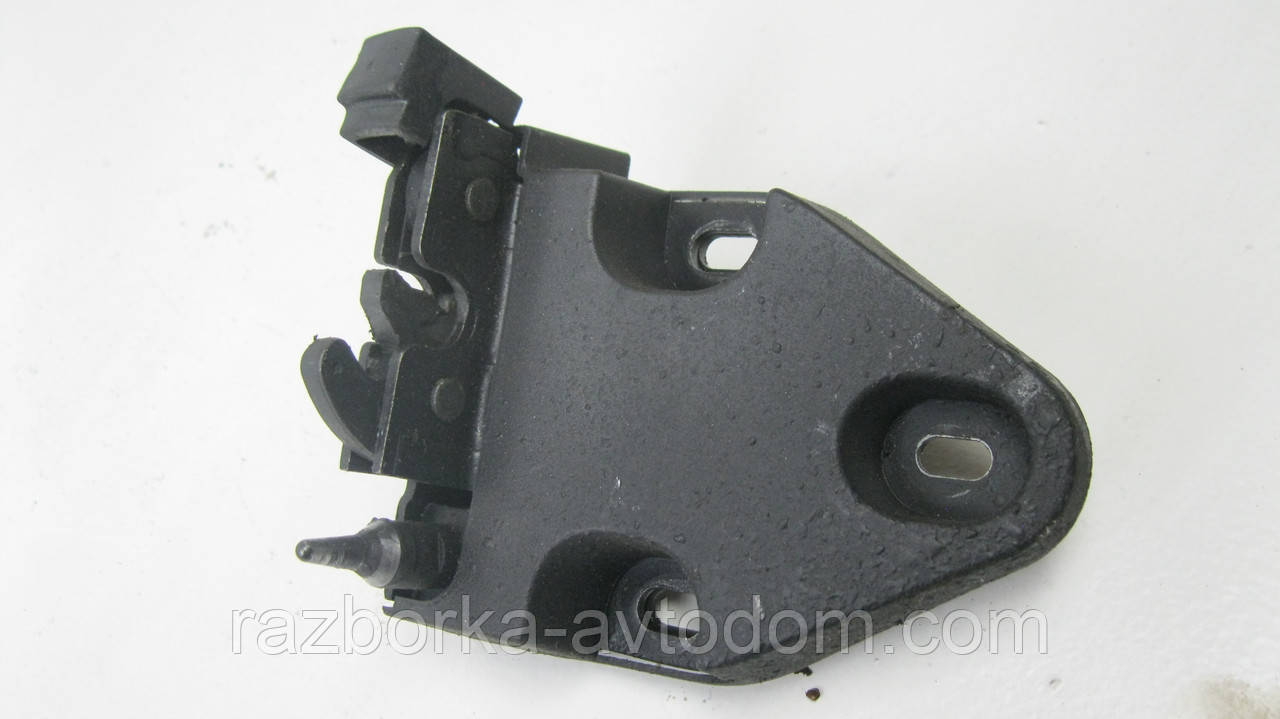 Замок дверцят задньої правої (ВЕРХНІЙ) Renault Trafic, Opel Vivaro, Nissan Primastar (2000-2014) OE:8200006253