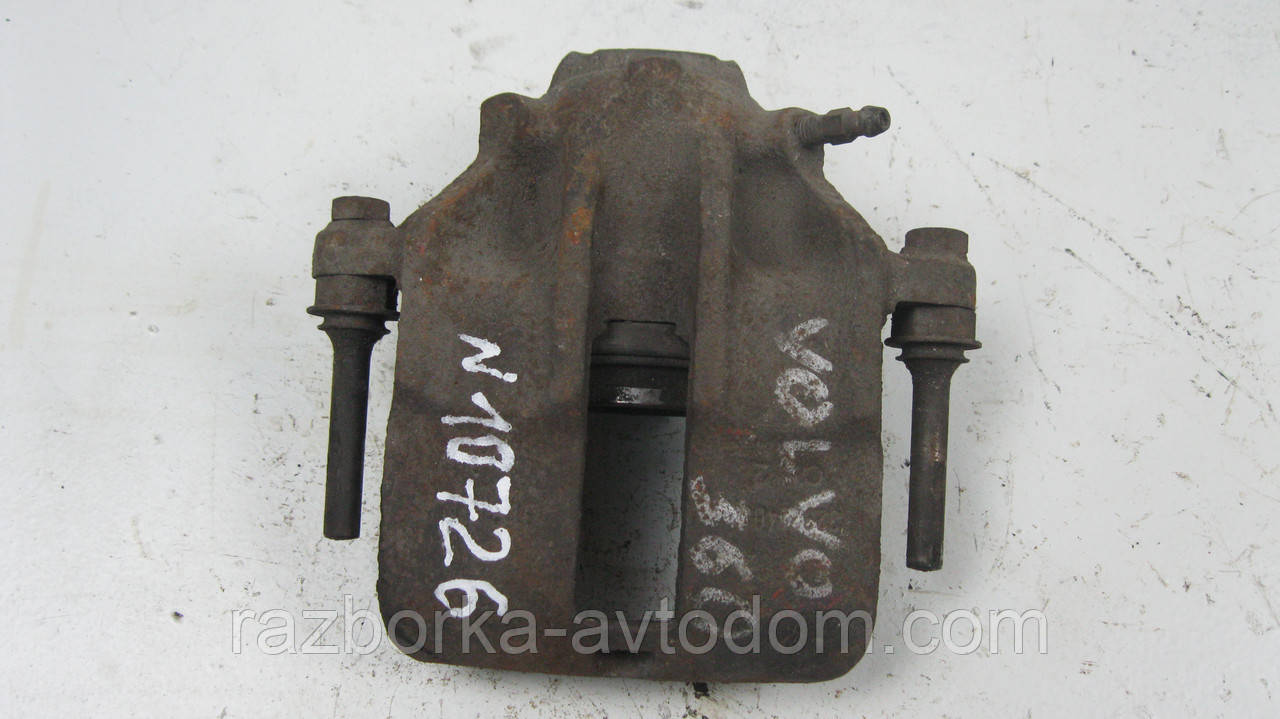 Суппорт передній правий Volvo 340/360 (1975-1991) OE:3287424
