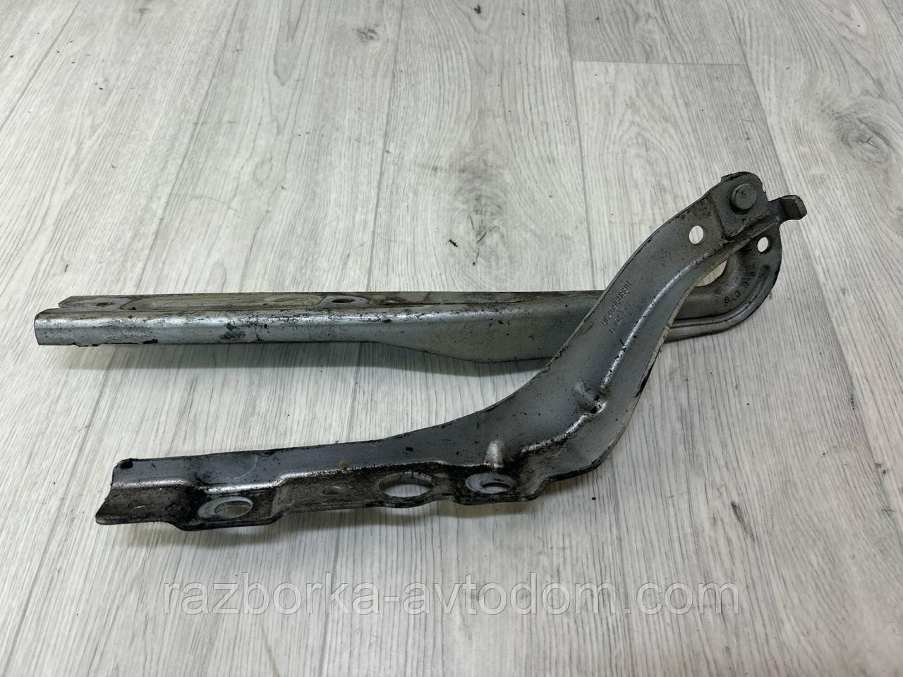 Петля капота ліва Peugeot 407 (04-11) OE: 9640968880