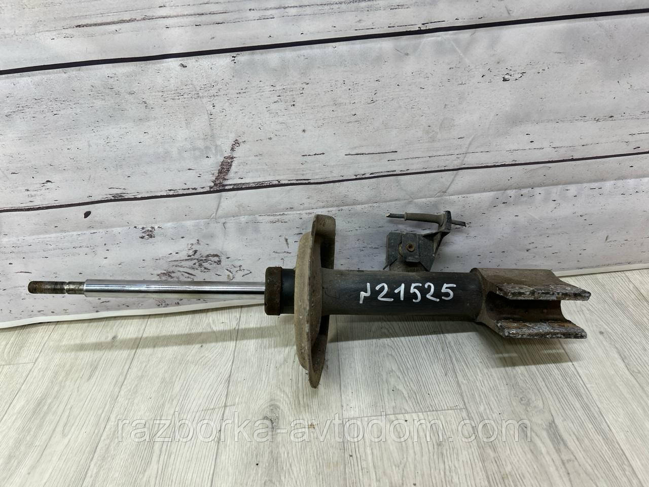 Амортизатор передній лівий Citroen C4 (04-10) OE:3452 Дефект: запотівання
