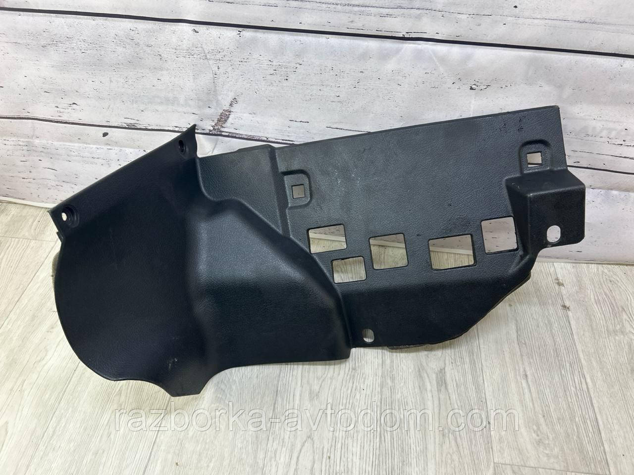Облицювання пластик накладка під торпеду права Opel Zafira A OE:9133577