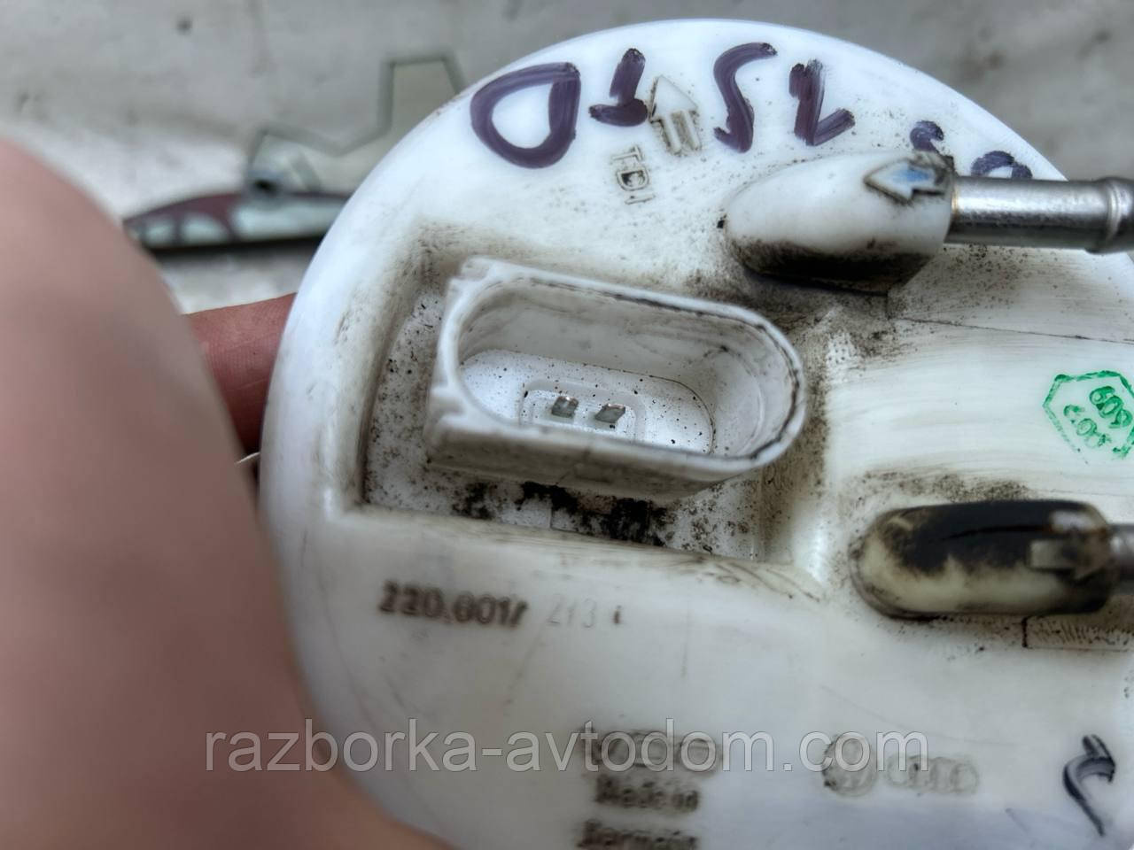 Датчик/модуль рівня палива (в баку) VW Passat B5(96-05) 1,9TD OE: 8e0919673g
