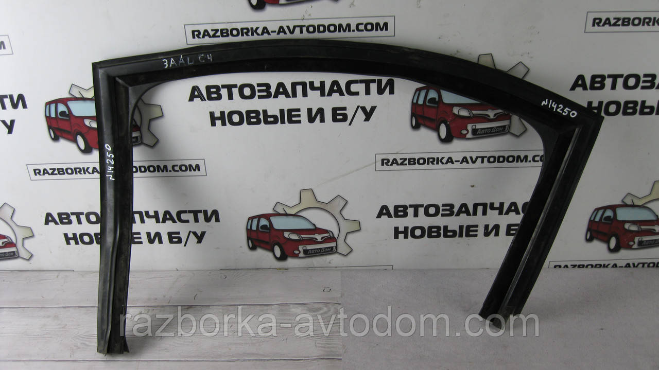 Щільна гумка скла дверей задньої лівої Citroen C4 (04-08) OE:9300P0 фото 2