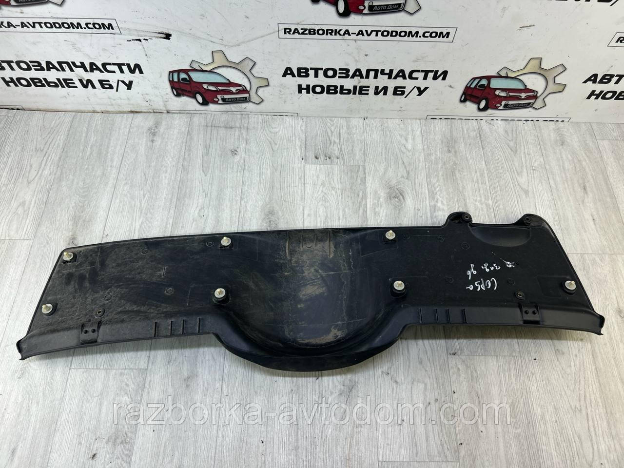 Карта, накладка кришки багажника Opel Corsa C (00-11) OE:09115256