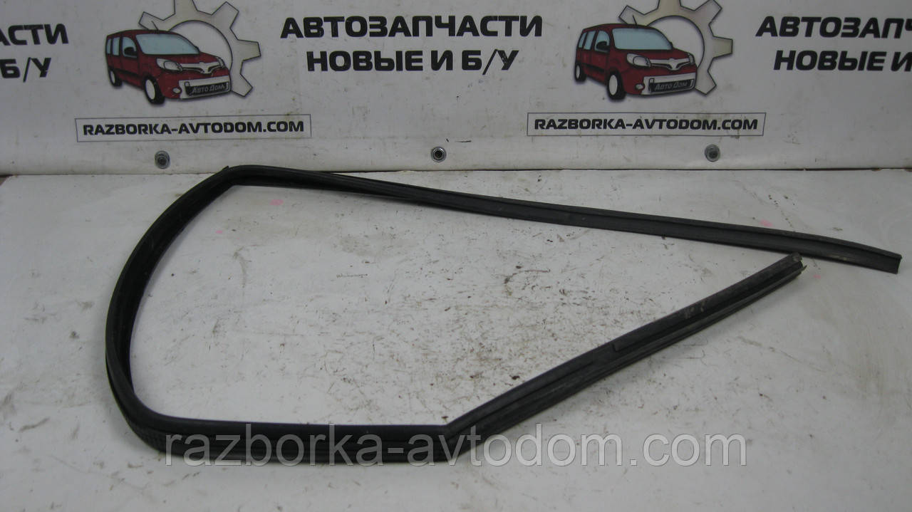 Ущільнювальна гумка скла задніх лівих дверей Opel Vectra B (1995-2002) OE:90464293