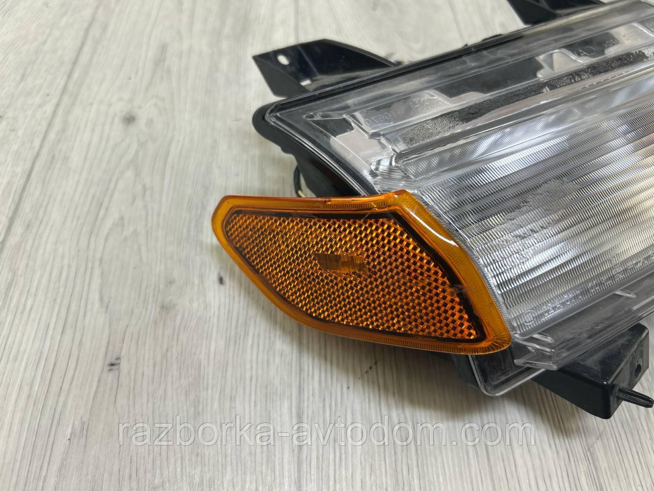 Покажчик повороту в бампері (повторювач) правий Jeep Wrangler JL (18-23), Gladiator (20-23) OE:68293126AH Б/У