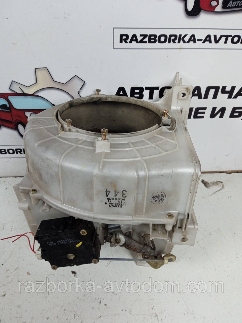 Корпус вентилятора печки Mitsubishi Pajero Sport 1 (1997-2009) OE:MR460762