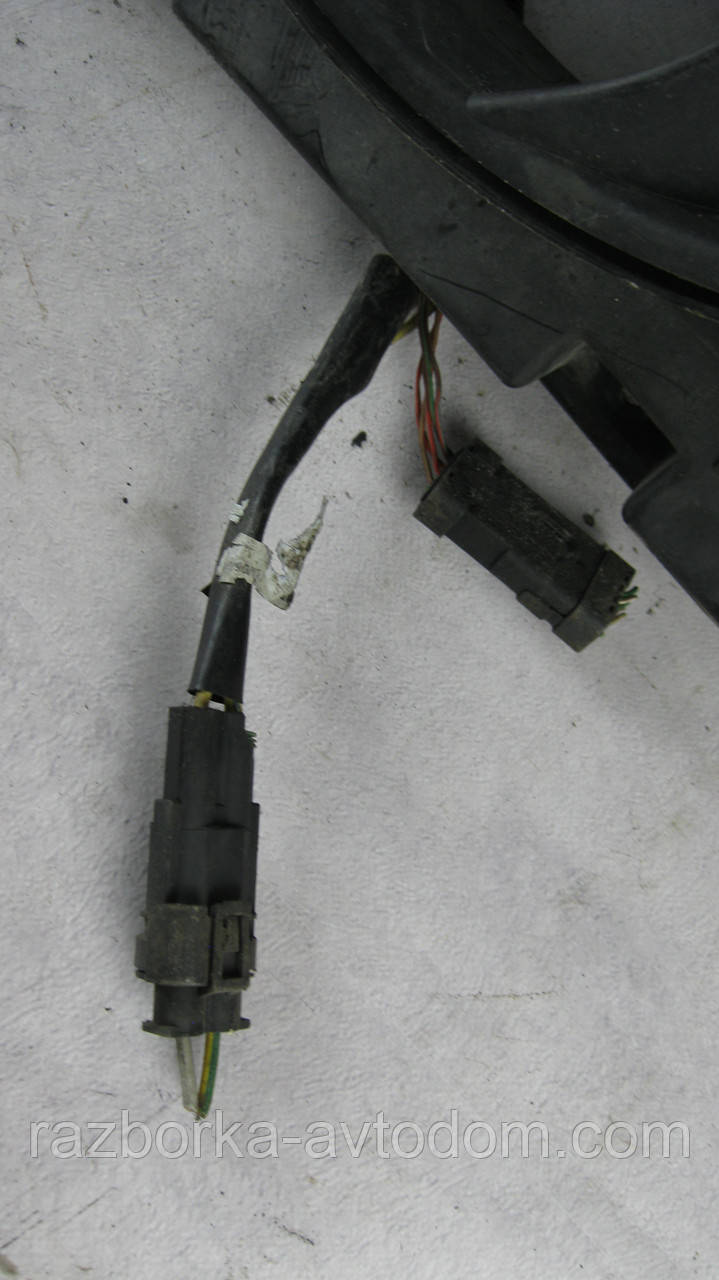 Вентилятора радіатора охолодження Citroen C4 (2004-2011), Peugeot 307 (2001-2005) 2.0HDI OE:9634009480