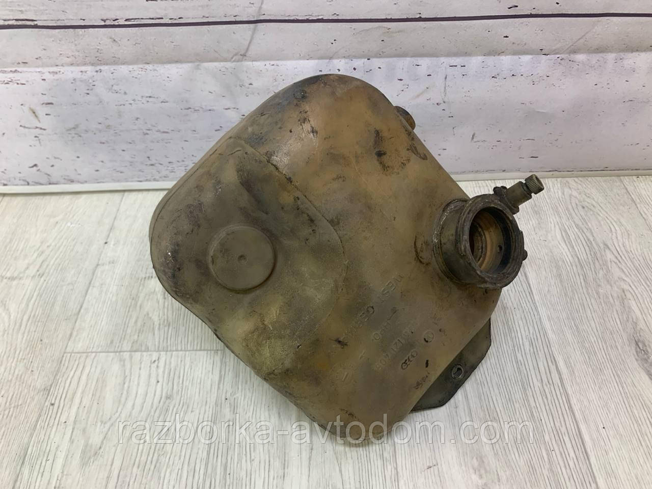 Розширений бачок VW Lt28-55 (1975-1996) OE: 076121405.   ДЕФЕКТ клей