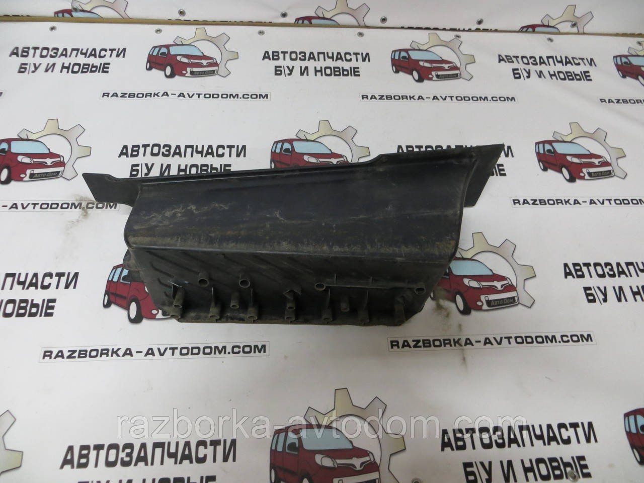 Накладка порога Sprinter/LT 95-06 лів перед OEM 9016860128