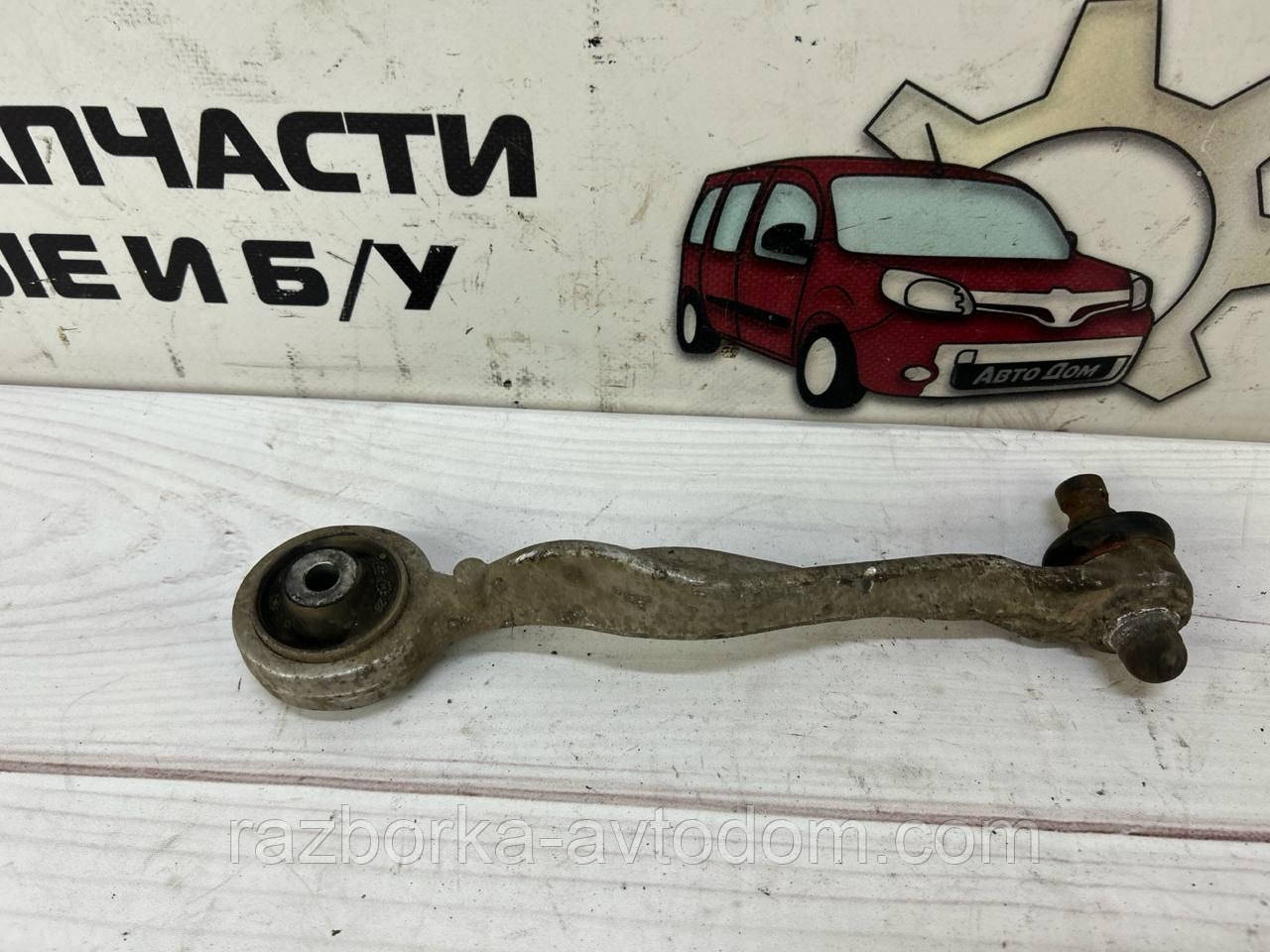 Важіль Передній лівий верхній ззаду VW Passat B5 (96-05) OE: 8d0407509g