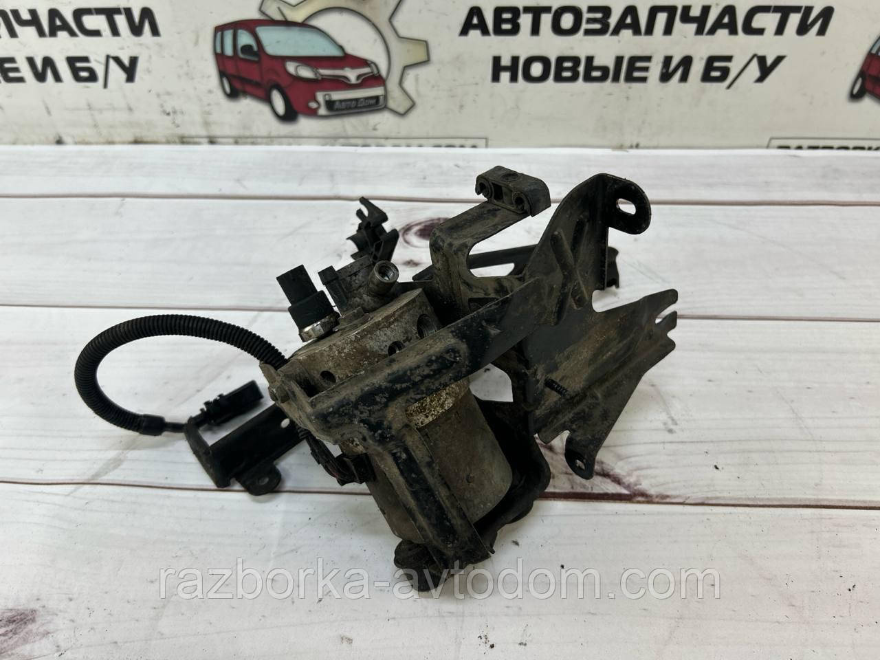 Насос ABS АБС, ESP головного гальмівного циліндра VW Passat B5 (96-05), Audi A6 C5, A4 B5 OE: 8e0614175d