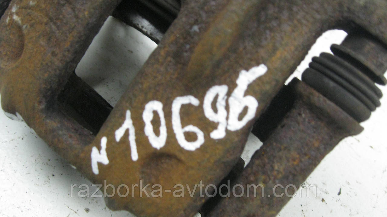 Суппорт передний левый Fiat Tipo (1988-1998), Tempra (1990-1998), Lancia Dedra (1989-2000) OE:9943827