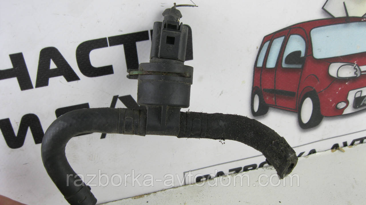 Датчик температури палива з трубкою VW Touran (03-10) OE:038906081B