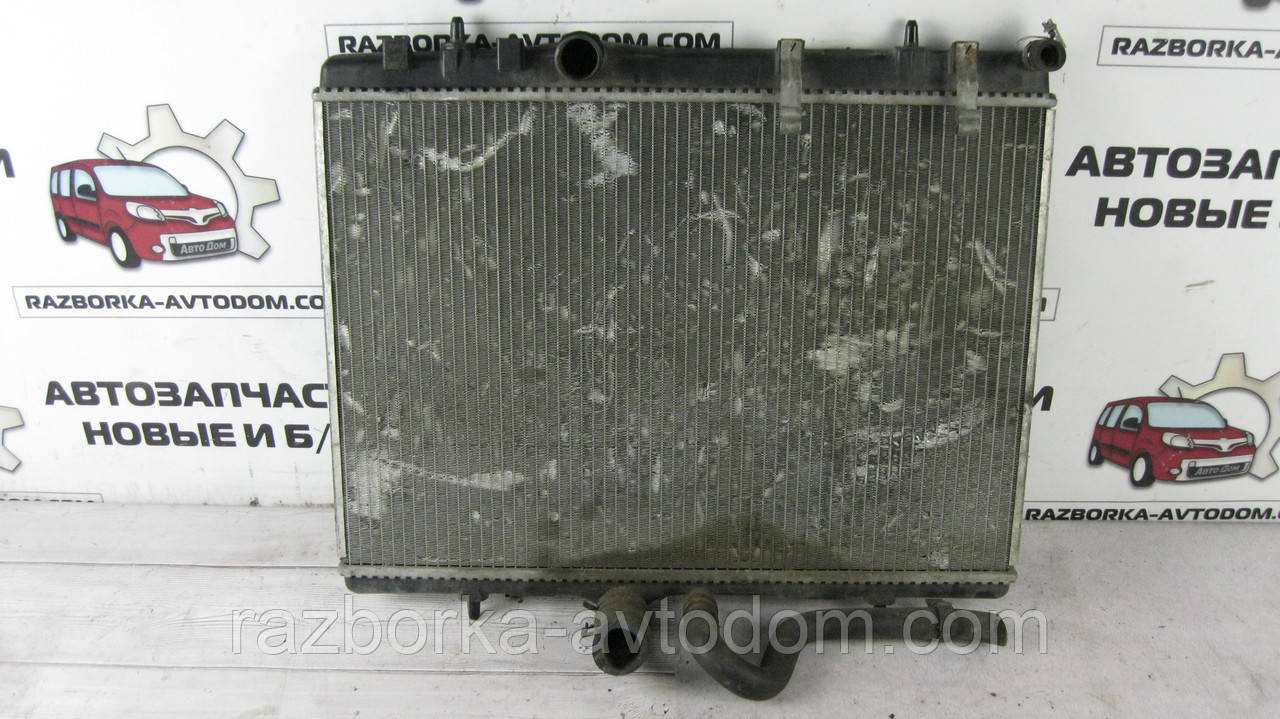 Радіатор охолодження двигуна Citroen C4 (2004-2011), Peugeot 307 (2001-2005) 2.0HDI OE:1330 G9, 1330G9, 96474