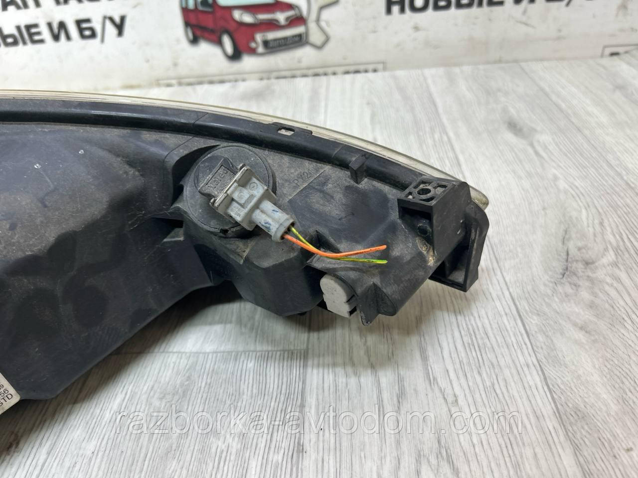 Фара передня ліва Peugeot 206 (03-09) OE: 9660535680, 6208.A0