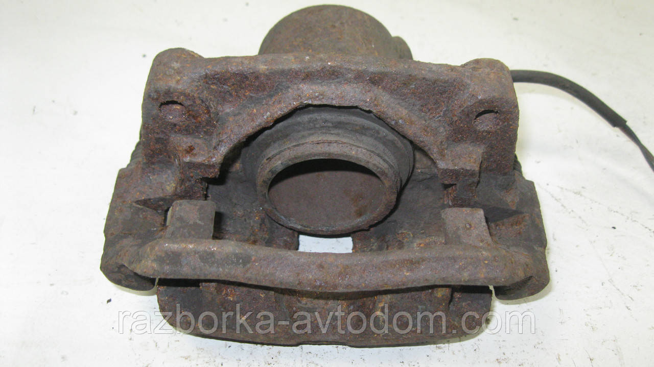 Суппорт передній лівий Mercedes W201 (1982-1993), W124 (1984-1993) OE:A0014201883 OE A0004205583