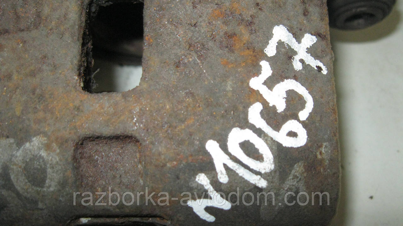 Суппорт передній правий Mazda 626 GC (1983-1987) OE:GG2933980