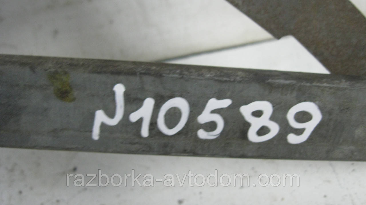 Склопідіймач передній правий (механічний) Audi 100 C2 (1976-1982) OE:433837400A