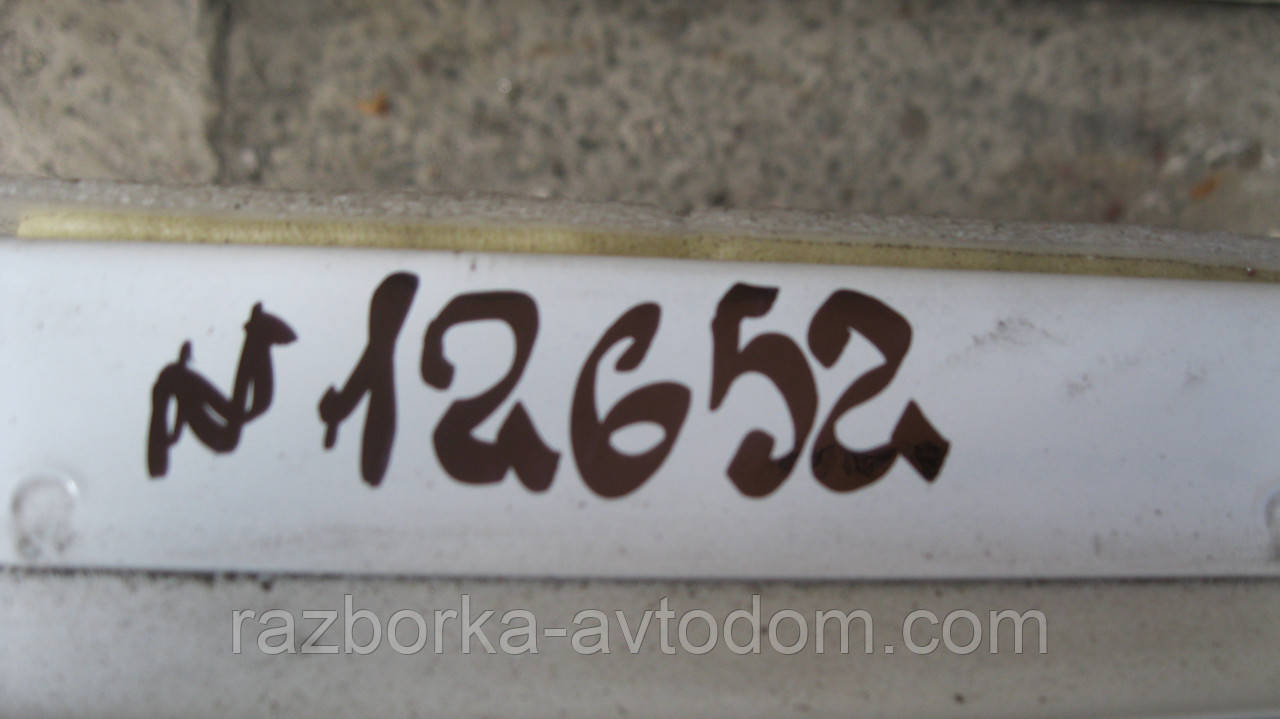Двері передні права Citroen Berlingo, Peugeot Partner (2003-2008) OE:9004T7