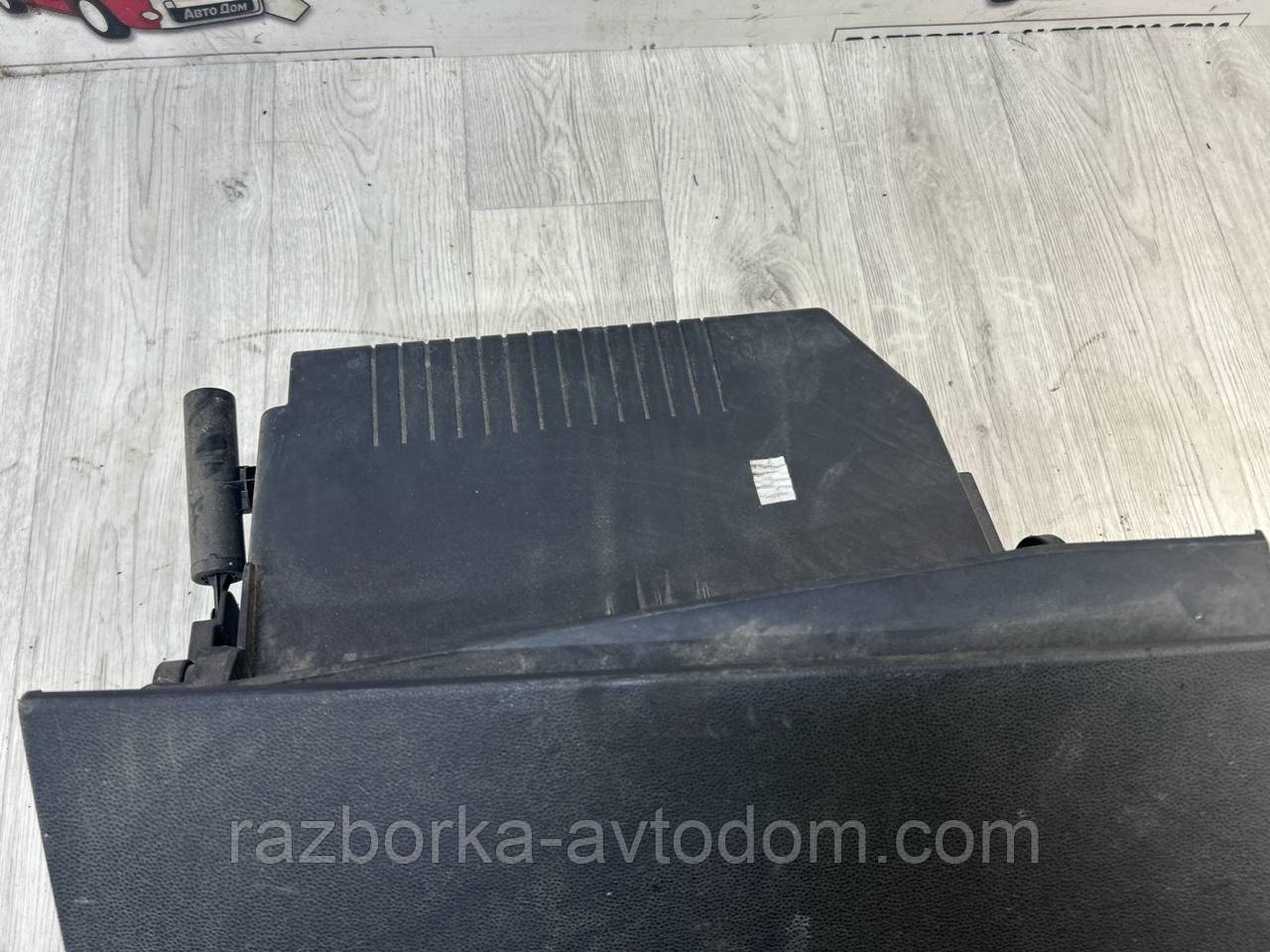 Бардачок Opel Astra H (2005-2015) OE:13191525