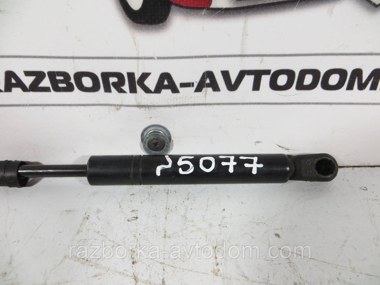 Амортизатор капота OPEL VECTRA B (95-00) OEM 90463721