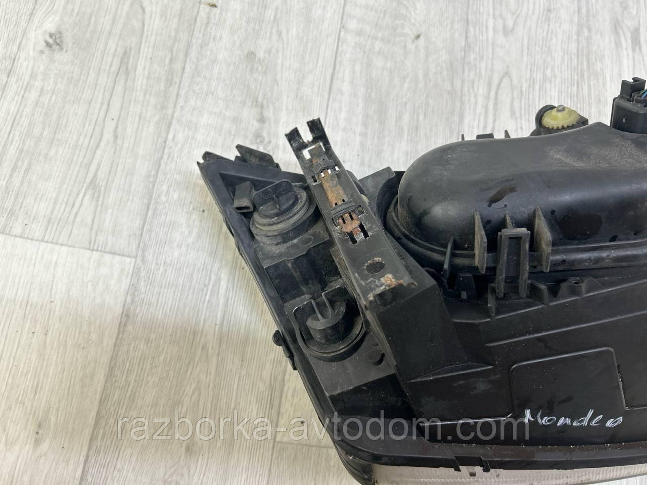 Фара передня ліва FORD Mondeo MK3 (00-07) OE:1s7113006AM