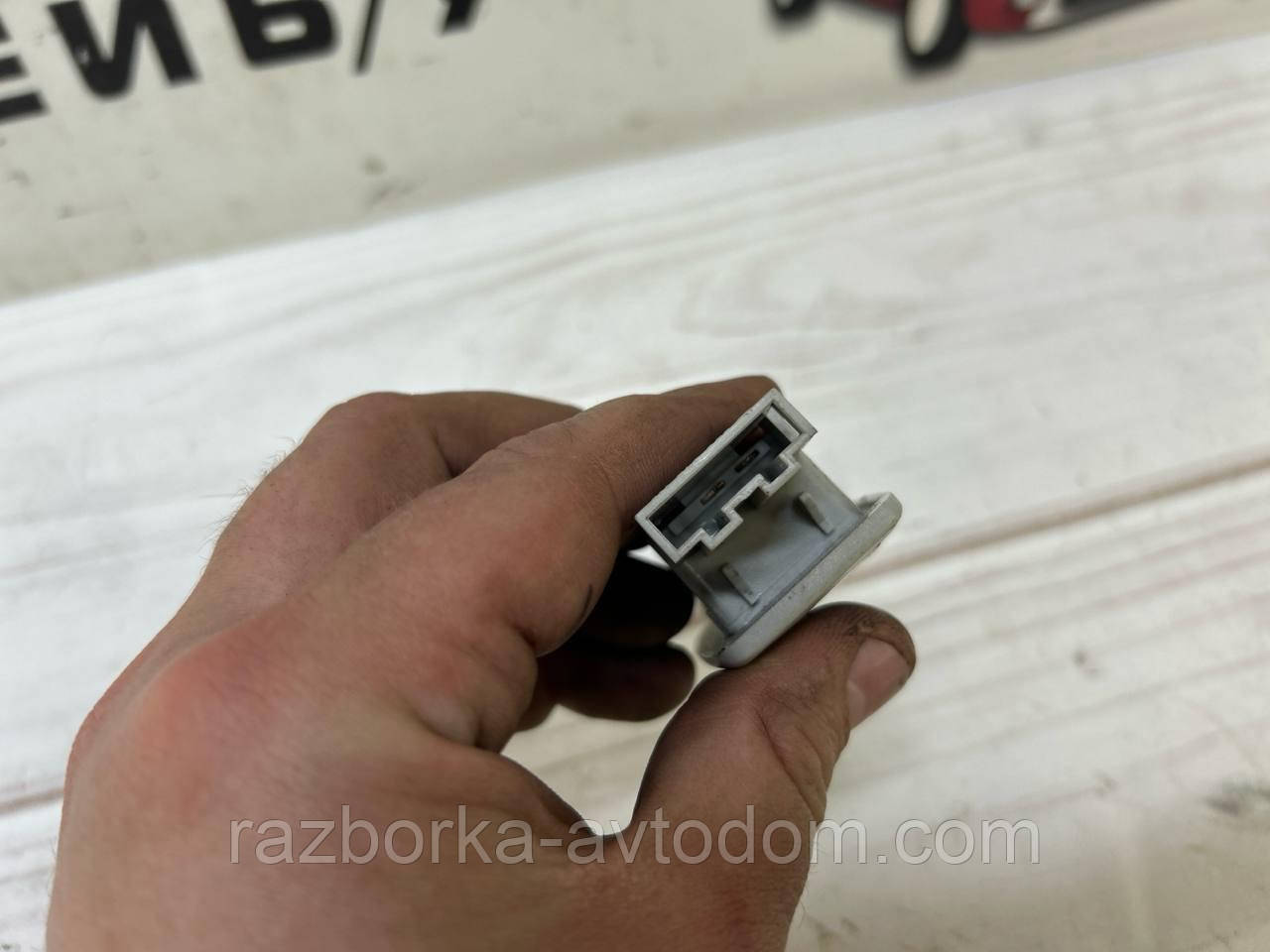 Плафон освітлення салону VW Passat B5, Golf 4 OE:3b9947113
