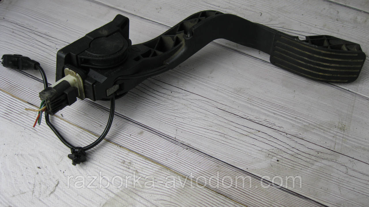 Педаль газу Citroen C4 (2004-2010), Peugeot 307 (02-09) 1,4i v16, 1,6HDI OE:9650889180
