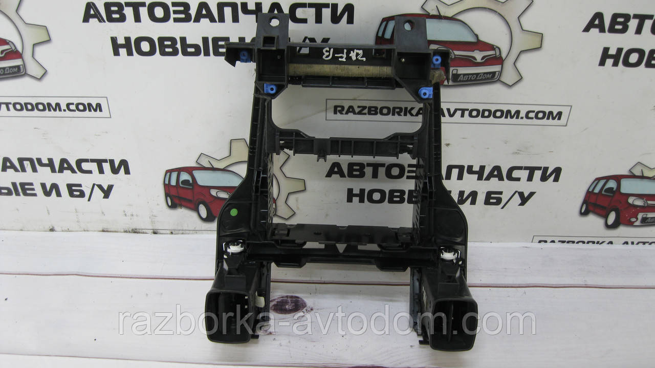 Накладка пластик центральної консолі Opel Zafira B (2005-2010) OE:13198594, 13198595, 13198592, 13162554,