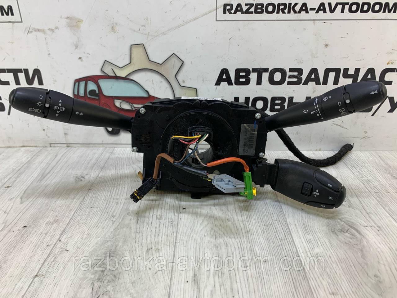 Перемикач підрулевий Peugeot 407 (04-11) OE: 96611304XT