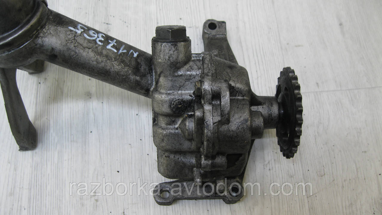 Оливний насос Mercedes Sprinter (95-00) 2.9TDI OE: 6031811320