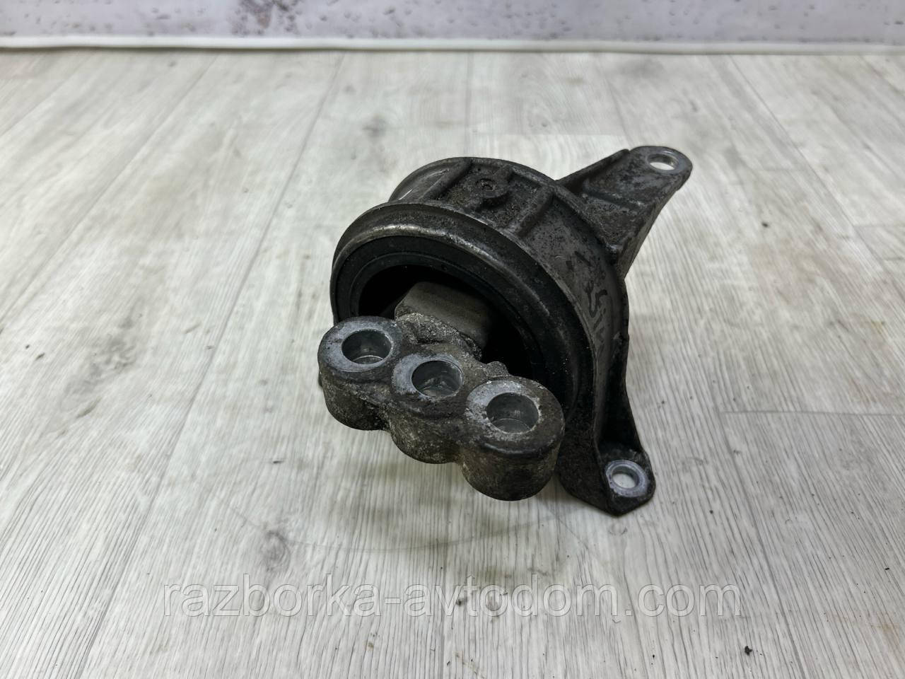 Подушка двигуна права 2.0DTI Opel Zafira A OE:24427298 ДЕФЕКТ