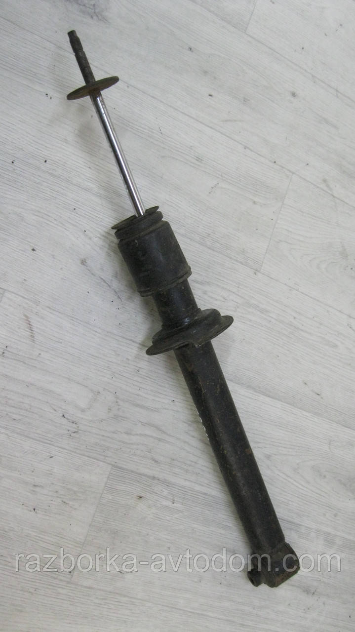 Амортизатор задній оливний Boge VW Polo 2 (1981-1994) OE: 867513031С