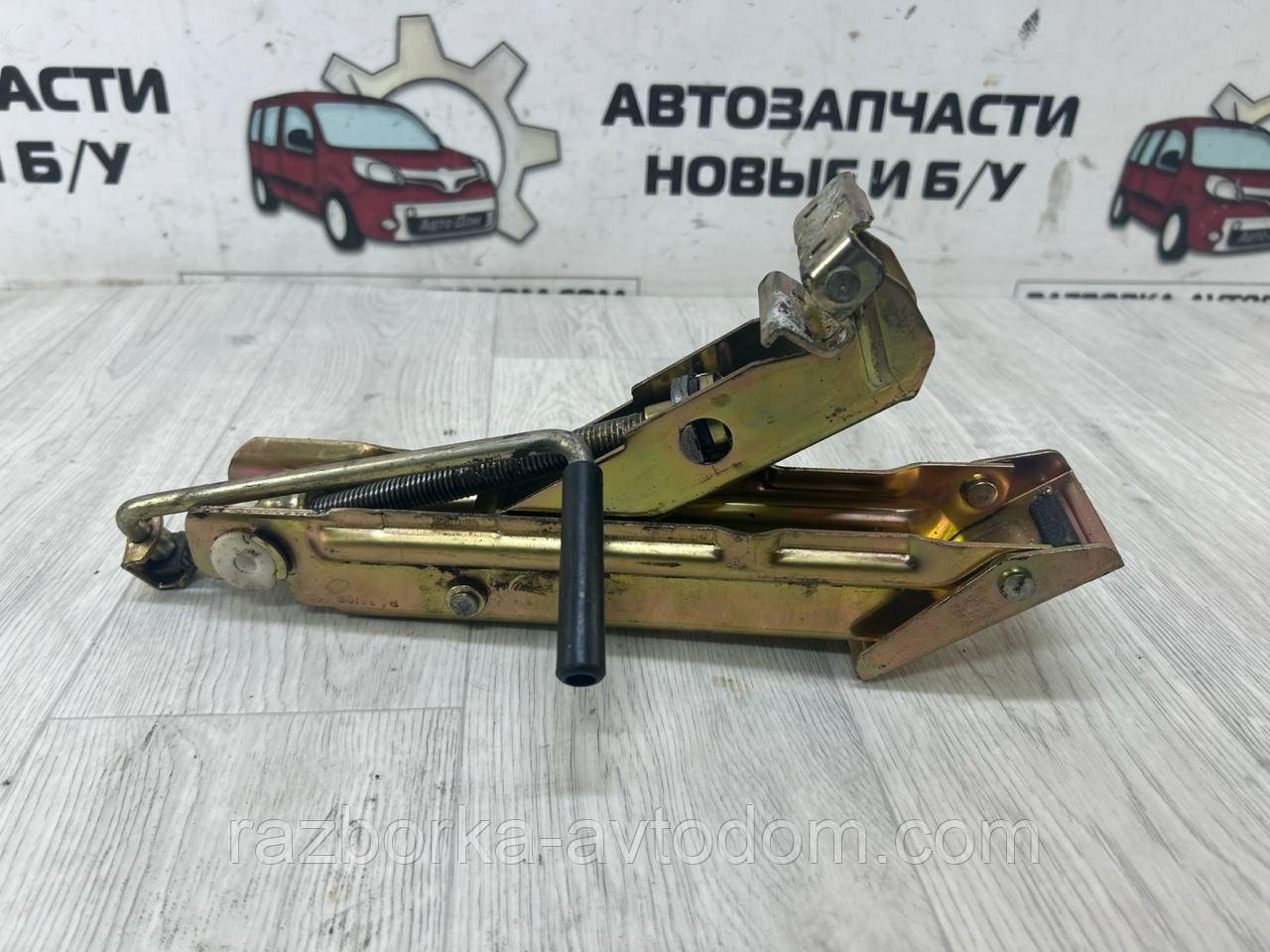 Домкрат Skoda felicia OE:6u0011031a (800 KG)