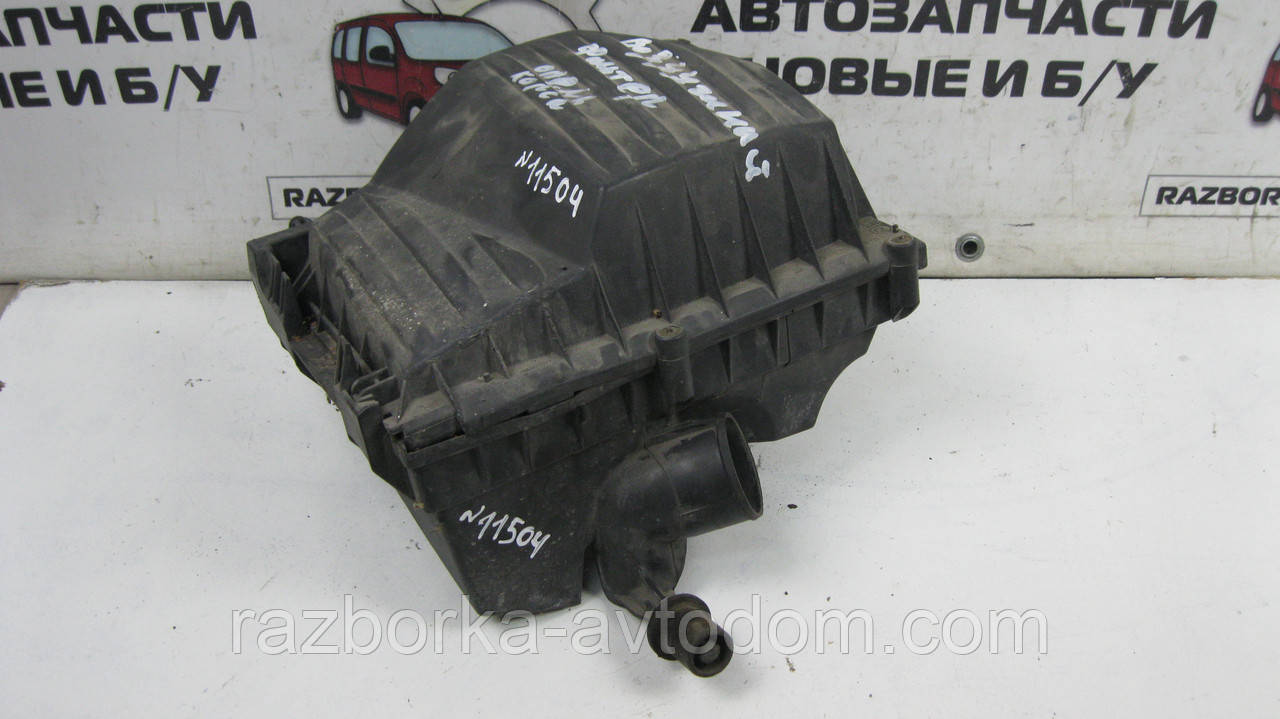 Корпус повітряного фільтра Opel Corsa C (2000-2012), Combo (2001-2011) 1,3CDTI OE:55355090