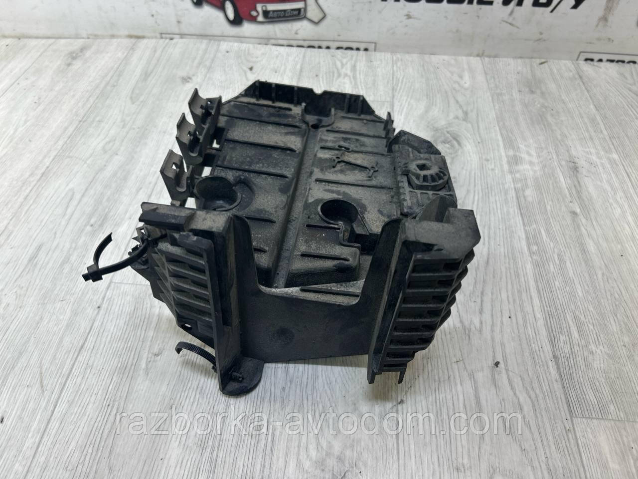 Майданчик/Полиця під акумулятор, Peugeot 407 (08-11), Citroen C5 OE:9645693080