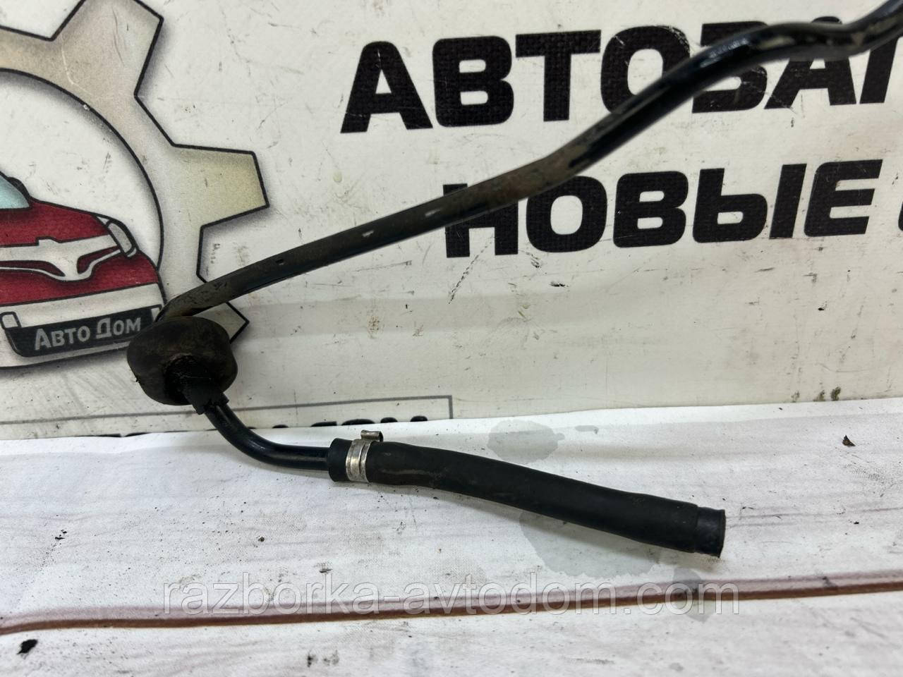 Трубка до головного гальмівного циліндра VW Passat B5 (96-05) OE:8E1614789A