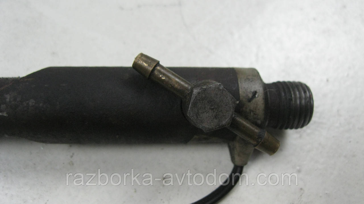 Форсунка паливна дизель VW Passat B5 (1997-2000) 1.9TDI OE:028130202H Дефект: оббірений роз'єм