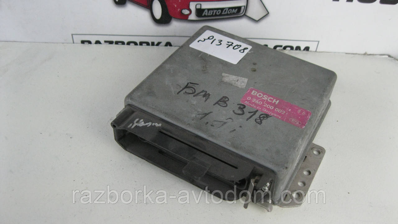 Блок керування двигуном/правомітро/ЕБУ bmw e30 (1982-1994) OE:0260200002