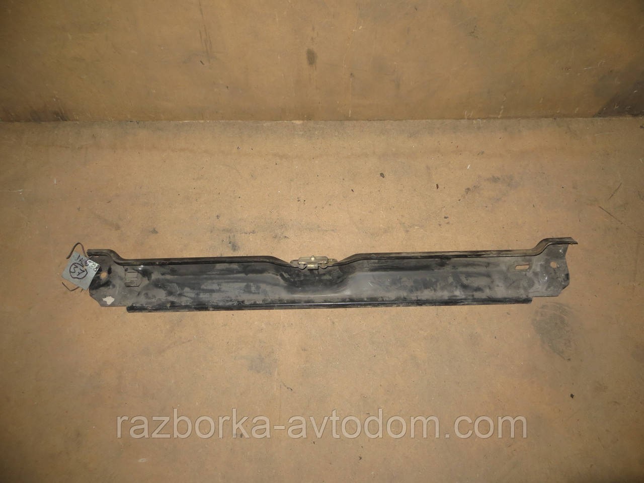 Панель передня верхня VW Transporter T4 (90-03) OE:701805563G