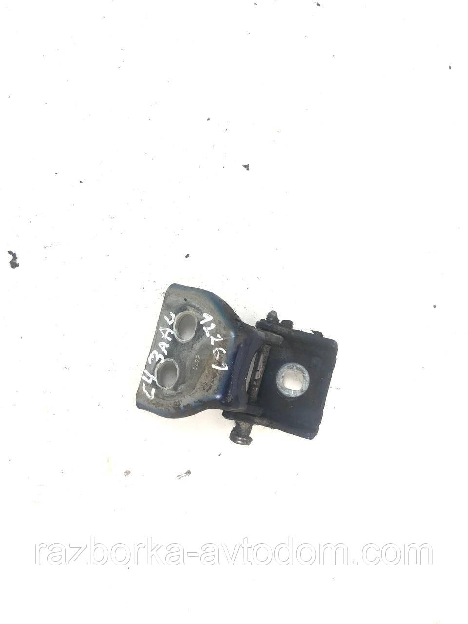 Петля задніх дверей ліва нижня Citroen C4 (04-08) OE: 903799