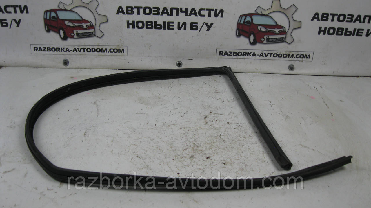 Ущільнювальна гумка передніх правих дверей Opel Vectra B (1995-2002) OE:90464288