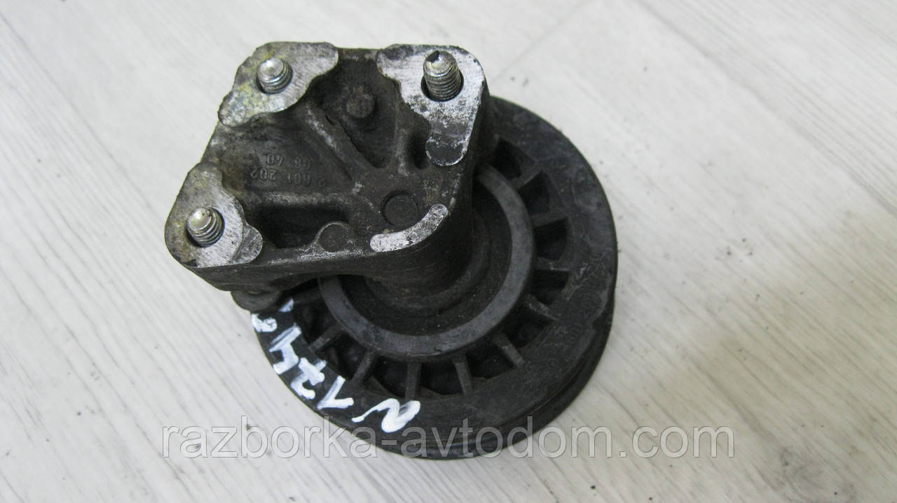 Кронштейн кріплення натяжного ролика генератора Mercedes Sprinter (1995-2000) A6012020640, 6012020640