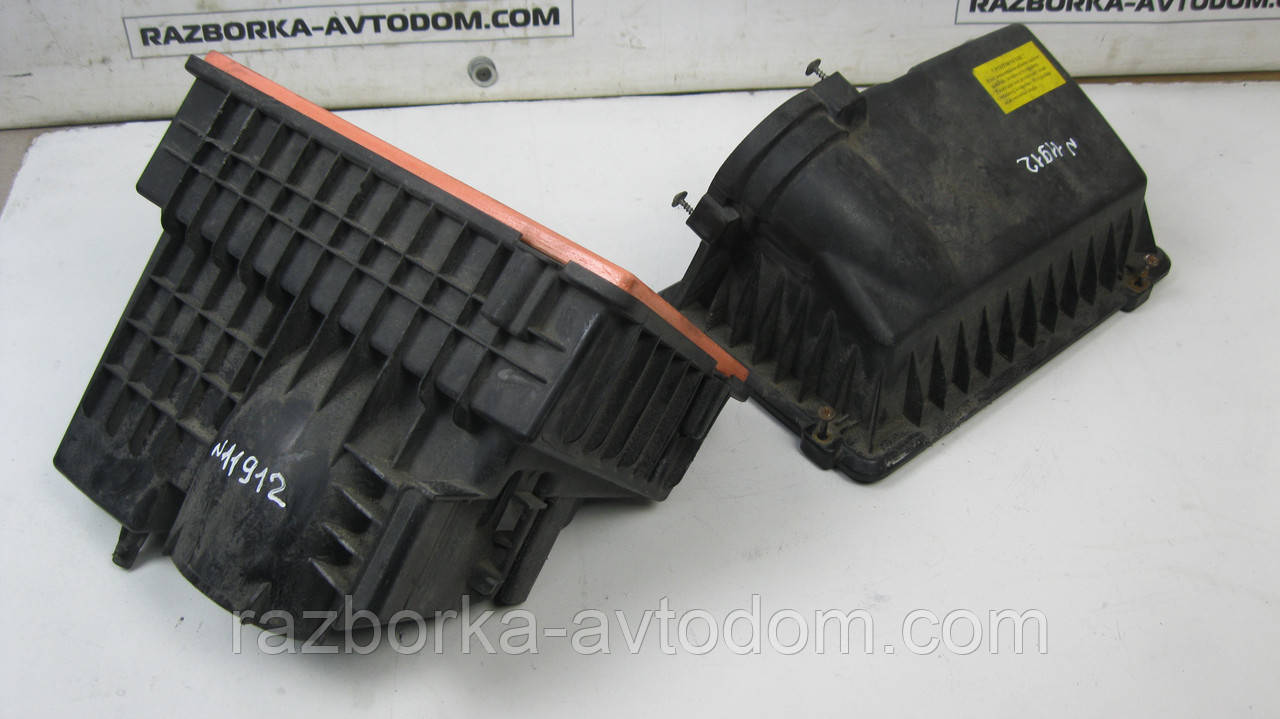 Корпус повітряного фільтра Citroen C4 Picasso (2006-2013) OE:1420Q2 Дефект
