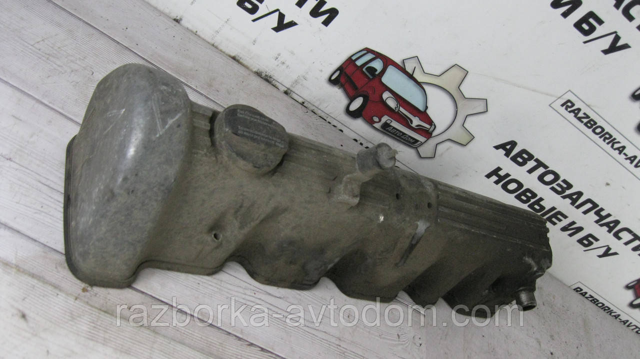 Клапанна кришка Mercedes W126 (1979-1991) OE:R1170160105, 1170160105