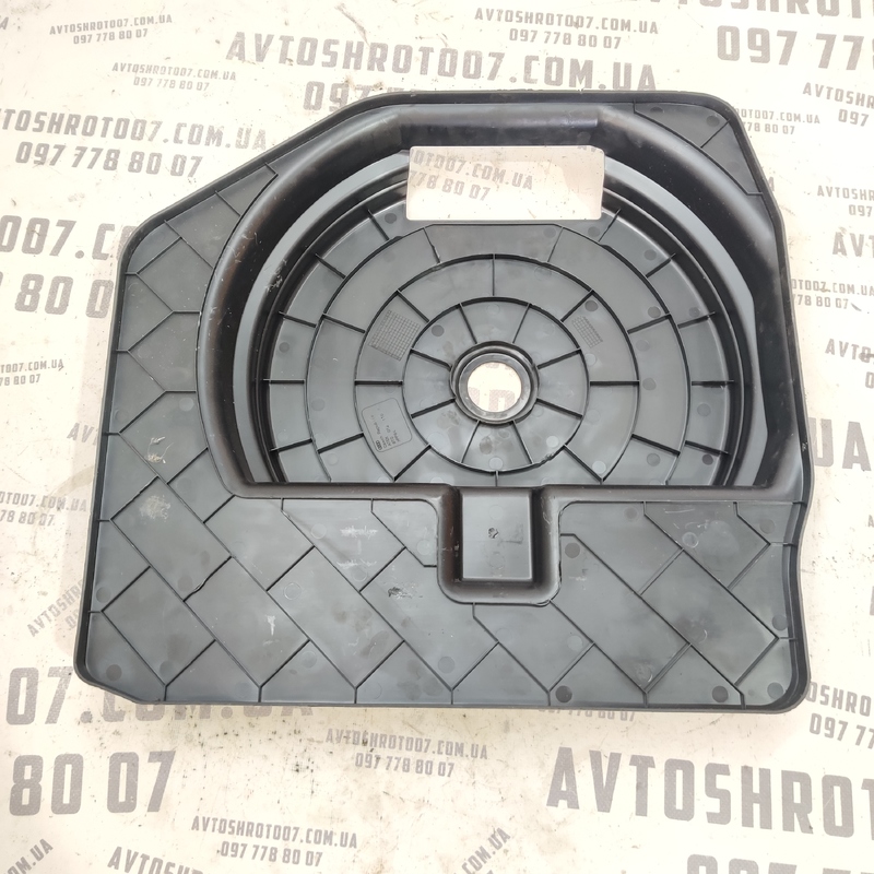 Пластик багажника Audi A4 B8 (07-15) 2.0 дизель
