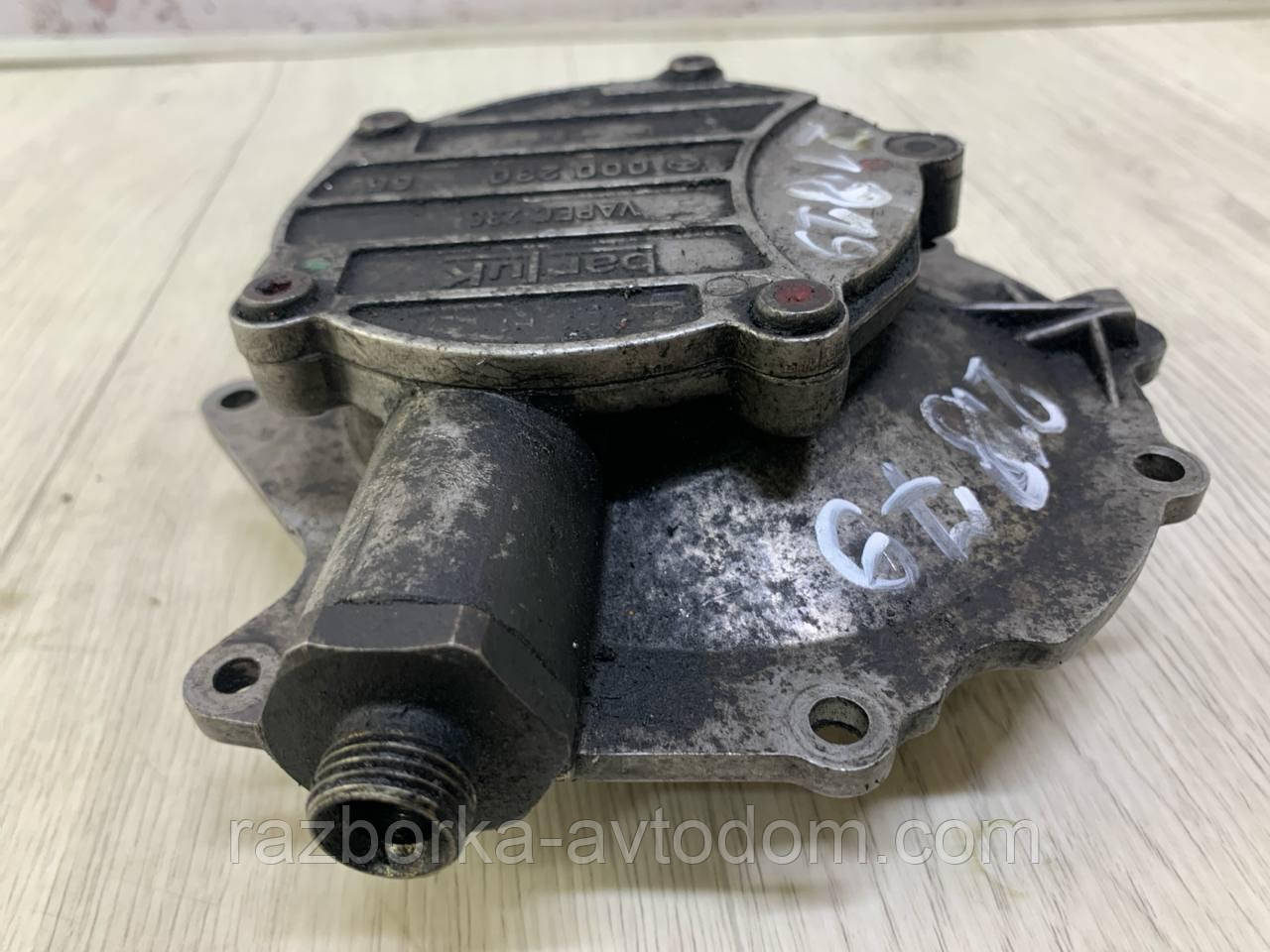 Вакуумний насос 2.2D Mercedes W210, W202, Vito 638 (96-03), Sprinter OE:0002303665 фото 2