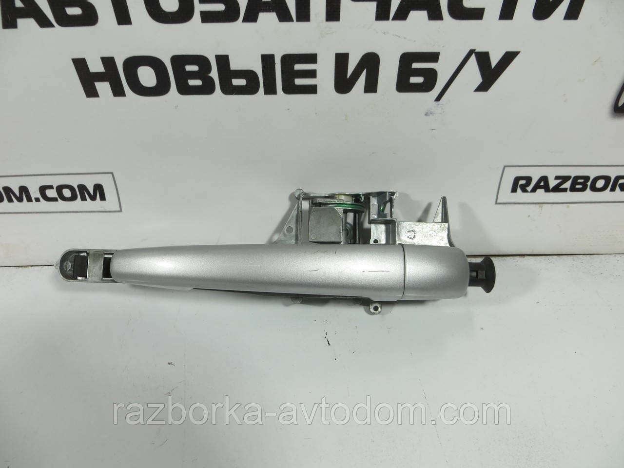 Ручка зовнішня ліва Citroen Berlingo B9 08-18 9660503580